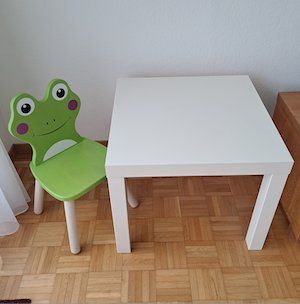 Set di tavolo e panche: Kinderstuhl "spielba" und Tisch IKEA – Usato da Meilen venduto da Vaurien15