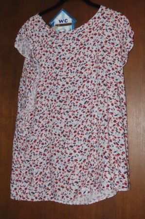 Haut à motif floral blanc et rouge taille 42 neuf