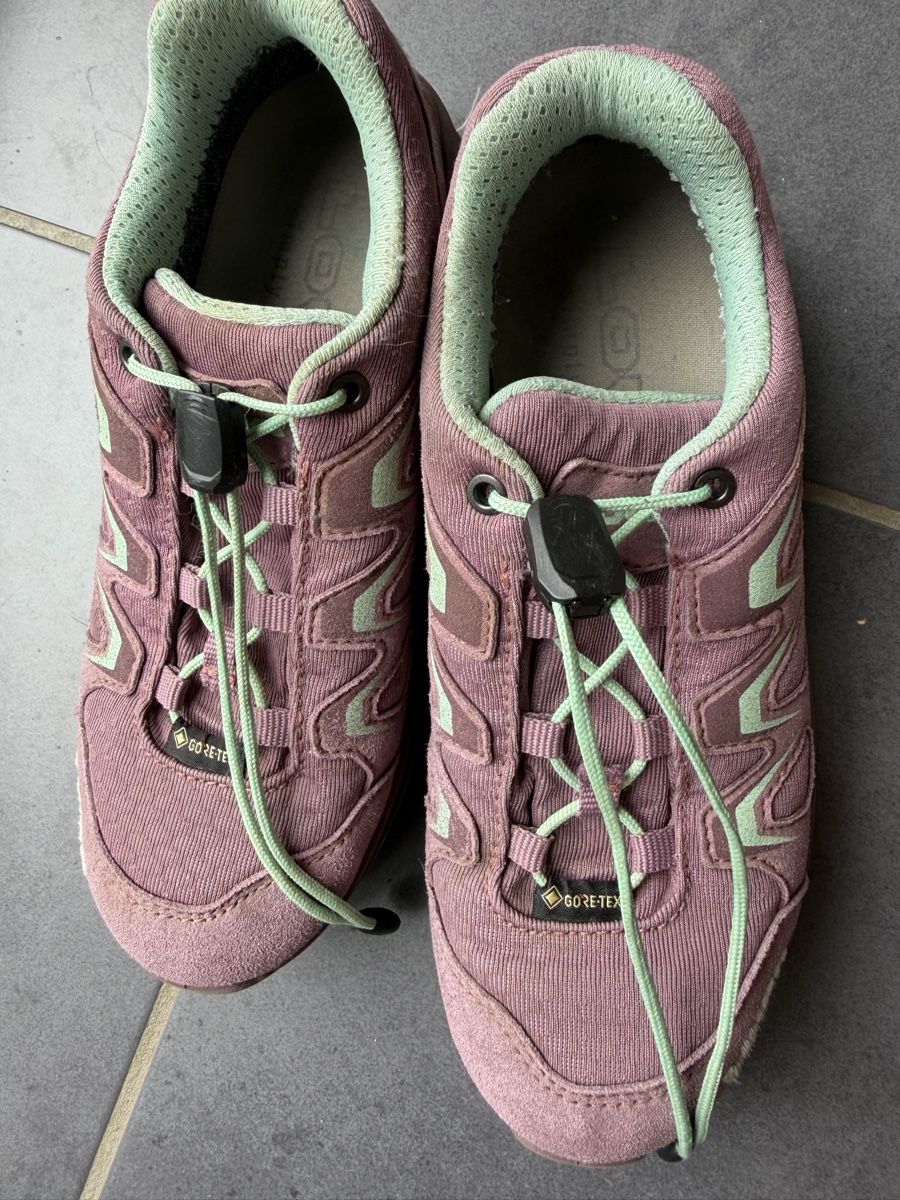 Lowa Scarpe per ragazzi: Lowa Trekkingschuhe Goretex 33 – Usato da Schlieren venduto da Lanzer6 5