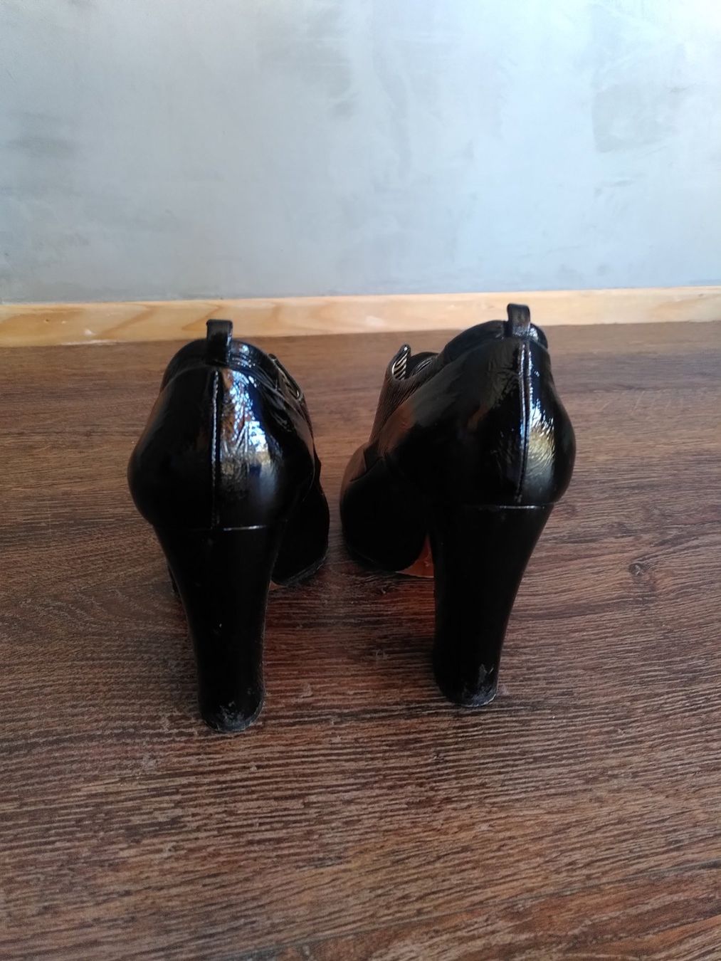 Moschino Chaussures femmes: Talons noir cuir Moschino – D'occasion à Châtel-St-Denis par melaimelai 6