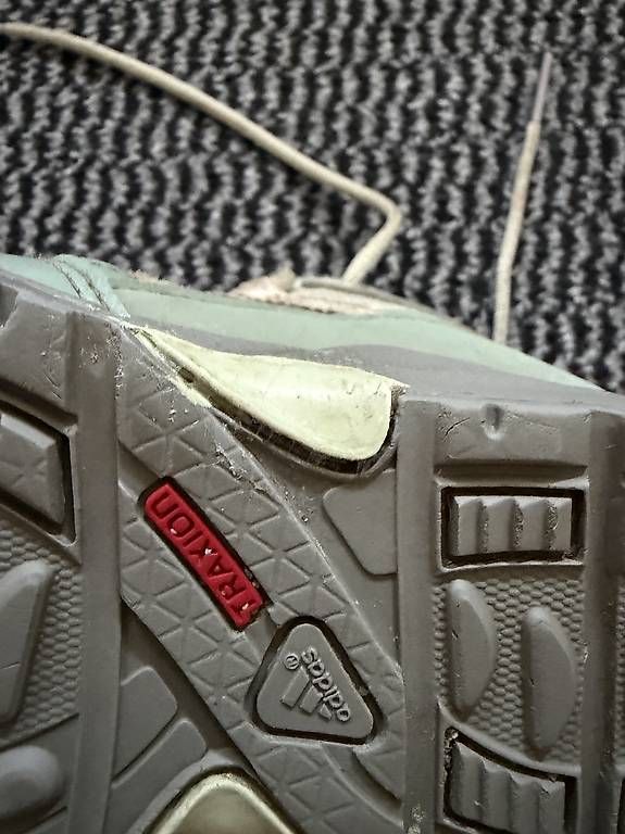 Adidas Scarpe per ragazzi: Wanderschuhe Adidas – Usato da Kerzers venduto da vog_tnj7 2