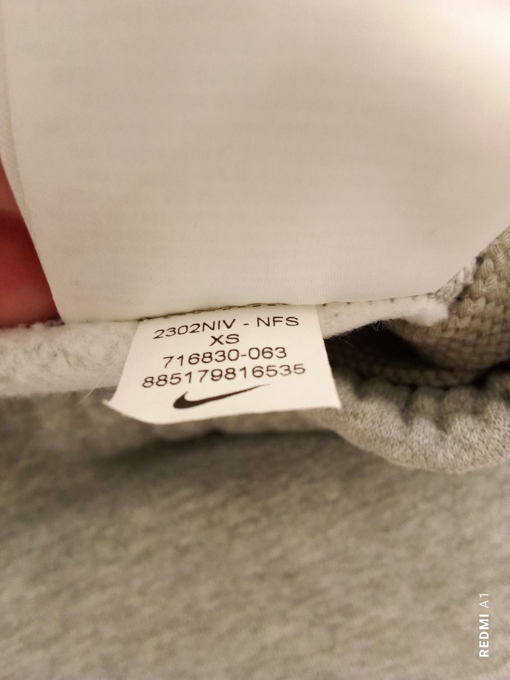 Nike Hosen: Nike Trainingshose, grau melange – Neu (gemäss Beschreibung) aus Beride d. Bedigli. von Connina 3