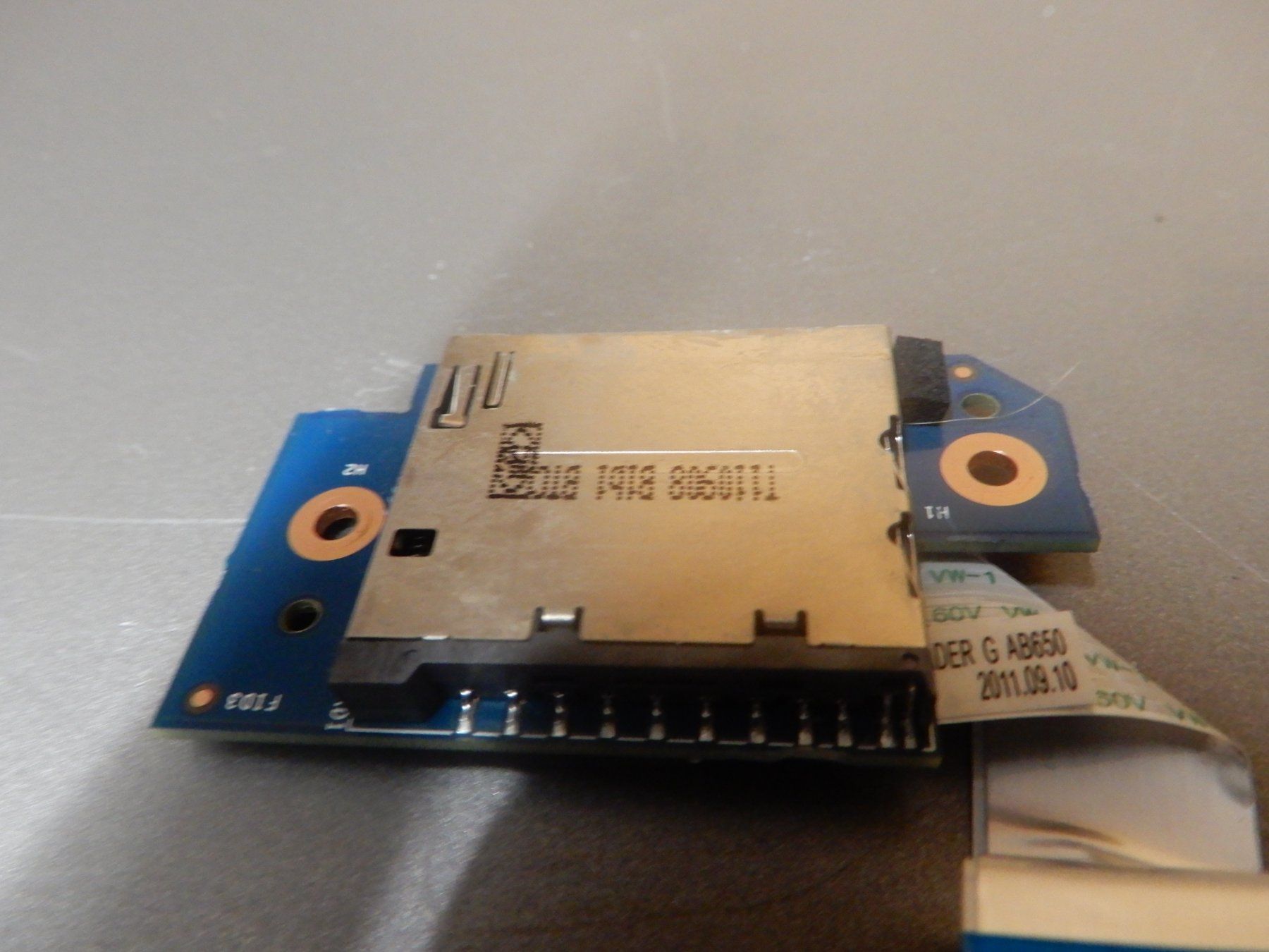 Kartenlesegeräte: Laptop SD Kartenleser, gebraucht – Gebraucht aus Worben von MaKo3252 1