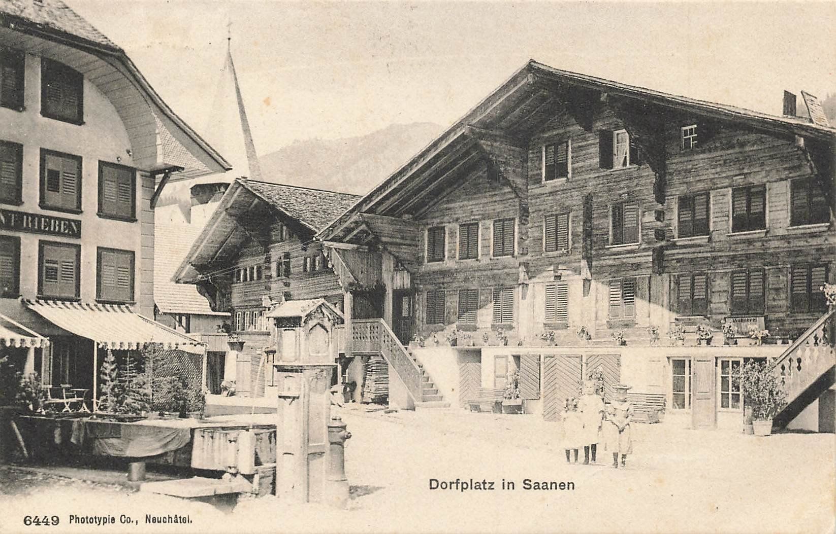 Ansichtskarten: Saanen - Dorfplatz – Gebraucht aus Schwyz von Seffi56