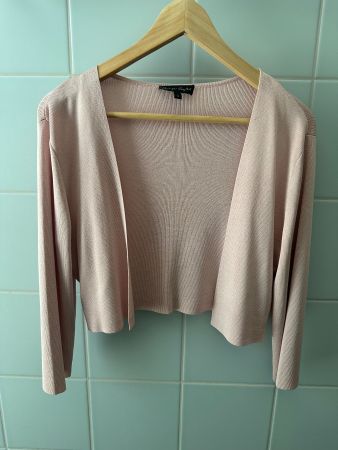 Elegantes Bolero-Jäckchen von Phase Eight – Hellrosa Gr.12