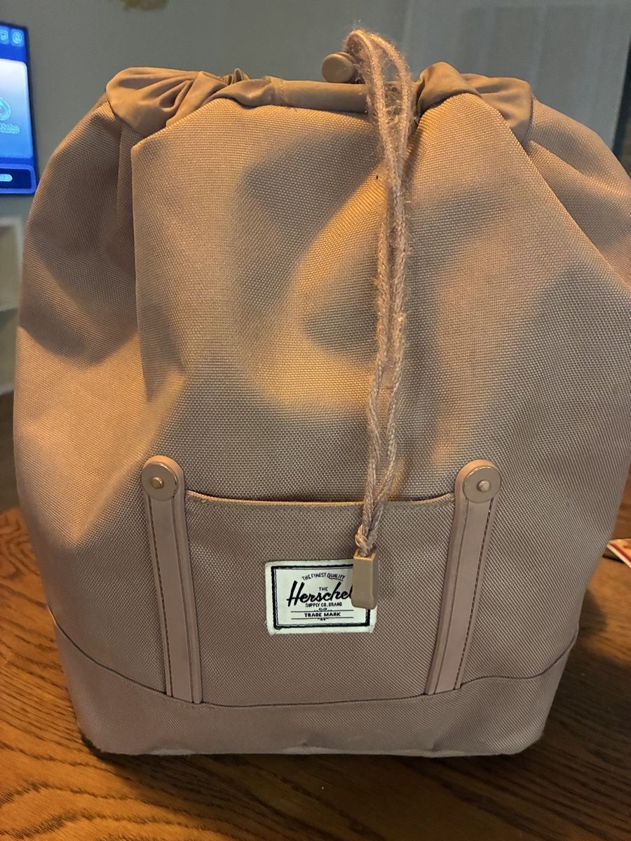 Herschel Zaini: Herschel Rucksack - hellrosa  – Usato da Saland venduto da Francyherrera 1