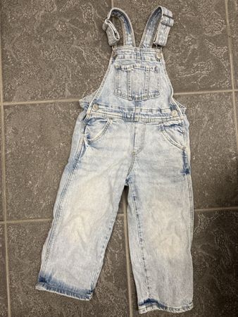 Tolle Latzhose H&M 92