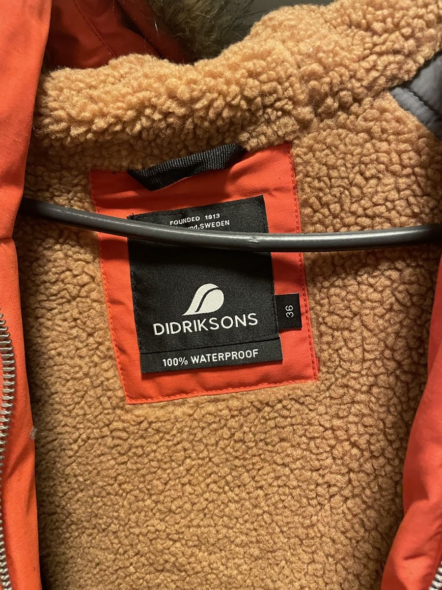 Didriksons Giacche: DIDRIKSONS Wintermantel, Grösse 36, Farbe orange – Nuovo (secondo la descrizione) da Oberdiessbach venduto da ram_b26k 2