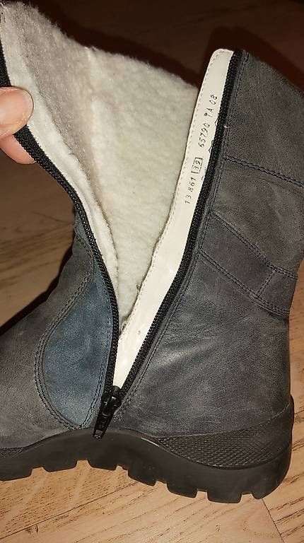 Scarpe da donna: 2 Paar Winterstiefel Gr.39 – Usato da Uetendorf venduto da Ladouce 2