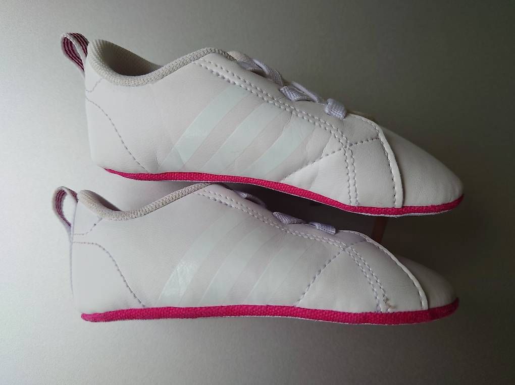 Scarpe per ragazzi: Krabbelschuhe Gr. 19 | Turnschuhe Gr. 19 – Usato da Zürich venduto da Vainilla 3