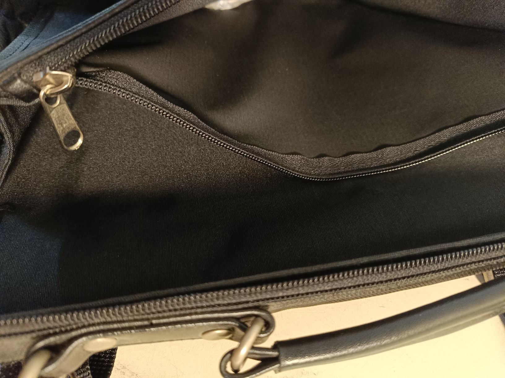 Koffer & Taschen: Businesstasche schwarz (nov223) – Gebraucht aus Künten von Schnaepplihuus 5