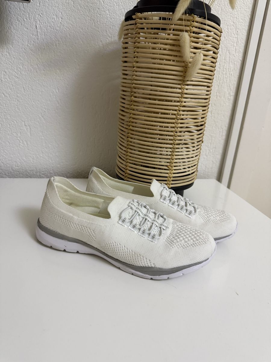 Scarpe da donna: Lascana Slipper, Gr 36 – Nuovo (secondo la descrizione) da Gossau SG venduto da cuk_fyc6