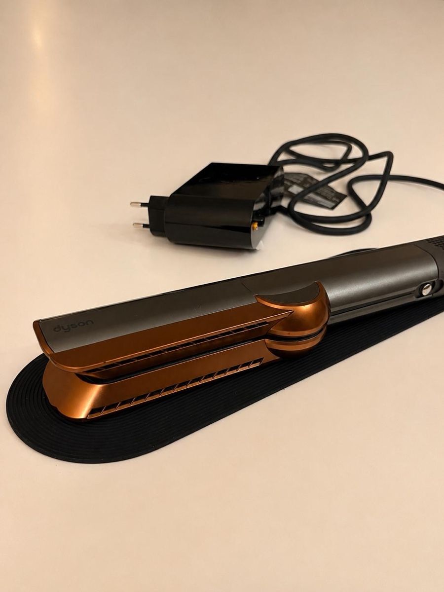 Dyson Asciugacapelli: Dyson Airstrait - neuwertig – Nuovo (secondo la descrizione) da Dübendorf venduto da Sebashop