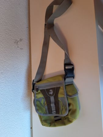Umhängetasche grün grau guter Zustand