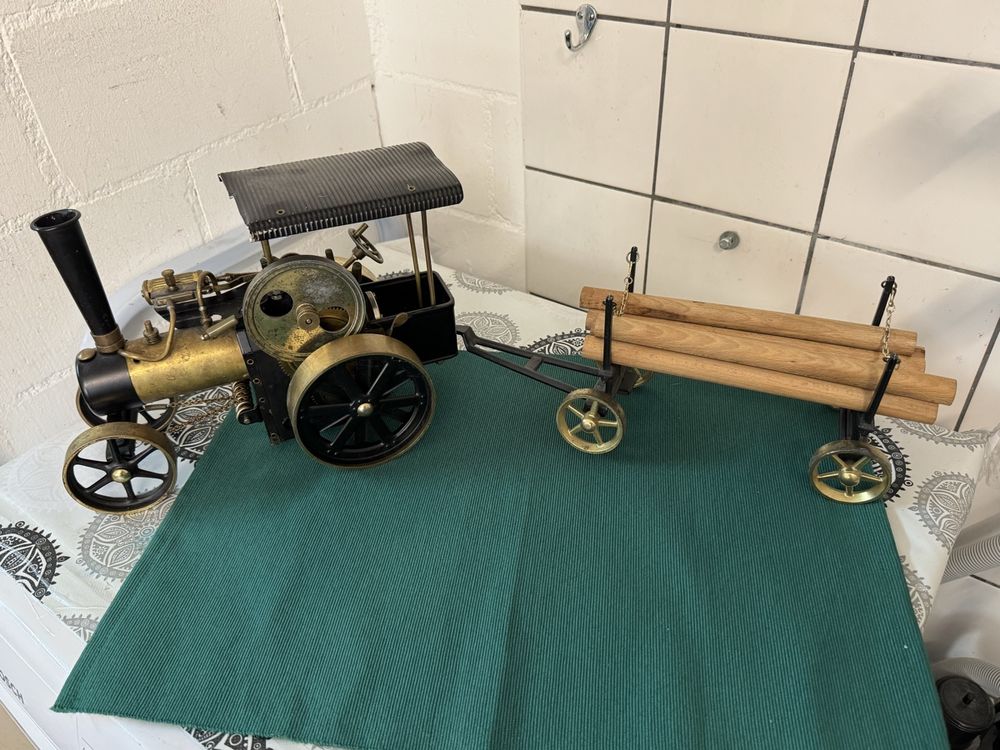 Wilesco Kits de montage: wilesco traktor mit anhänger – D'occasion à Zunzgen par milesdavis76