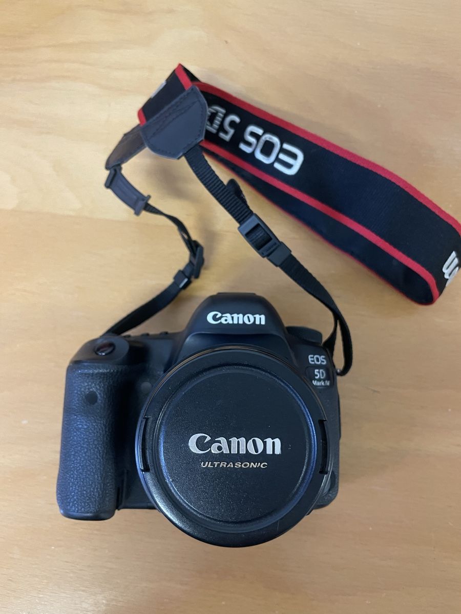 Canon Fotocamera: Canon EOS 5D Mark IV Spiegelreflexkamera, guter Zustand – Usato da Zürich venduto da Peach_Store