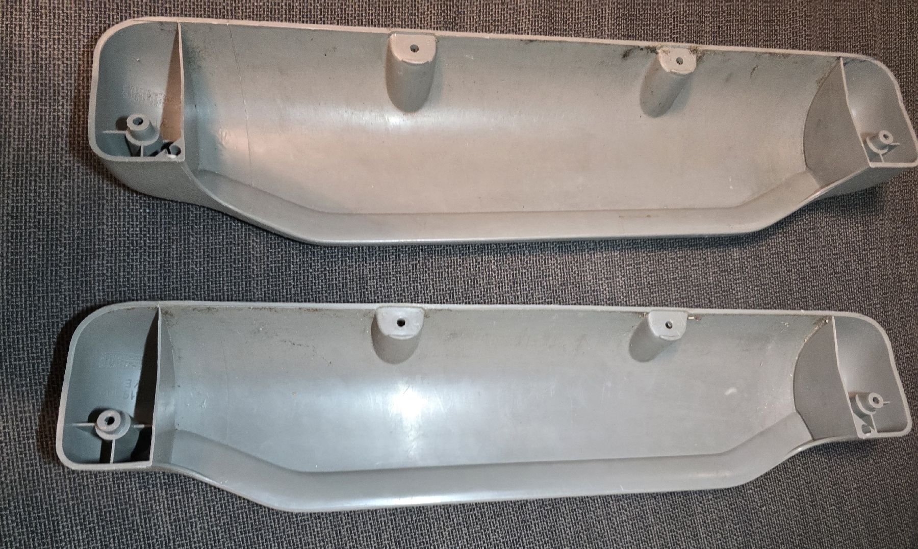 Renault Tutti pezzi di ricambio auto: Twingo Türfach 2stk. Original – Usato da Wangs venduto da Restposten.Garage 4