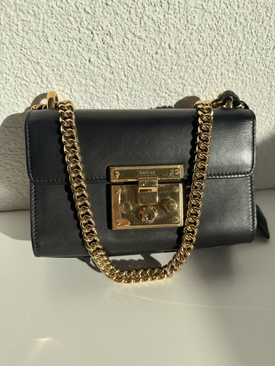 Gucci Taschen für Damen: Gucci Padlock Tasche schwarz Leder  – Gebraucht aus Möhlin von iva_c2fw 9