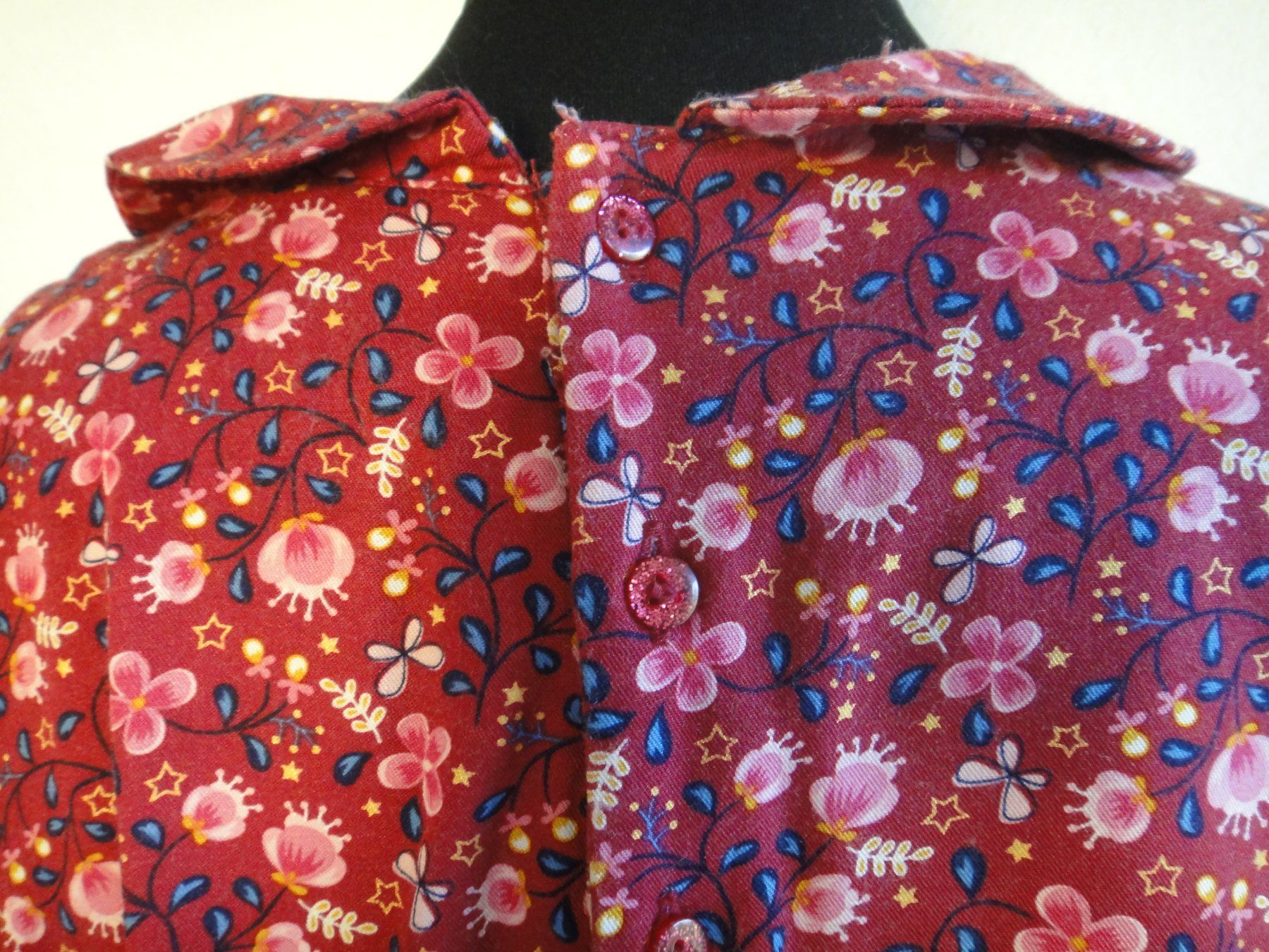 Camicette, T-shirt & Top: Hemd Bluse mit Blumenmuster 12 Jahre 146 cm – Usato da Winterthur venduto da LemonTree5 2