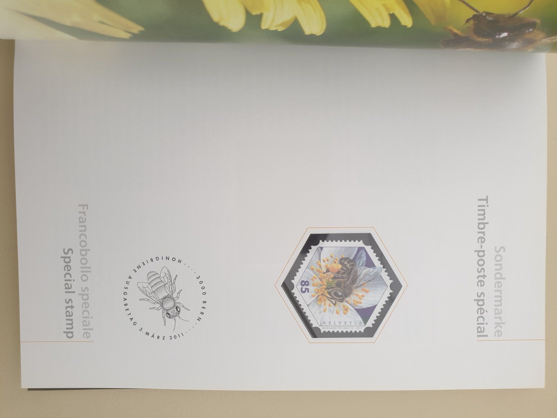 Tutti i francobolli: Schweizer Briefmarken Jahrbuch 2011 postfrisch Top – Nuovo (secondo la descrizione) da Frauenfeld venduto da Kasico 3