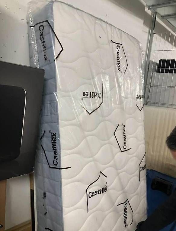 Matelas: Mattress – D'occasion à Dübendorf par Claudia.a.santini 1