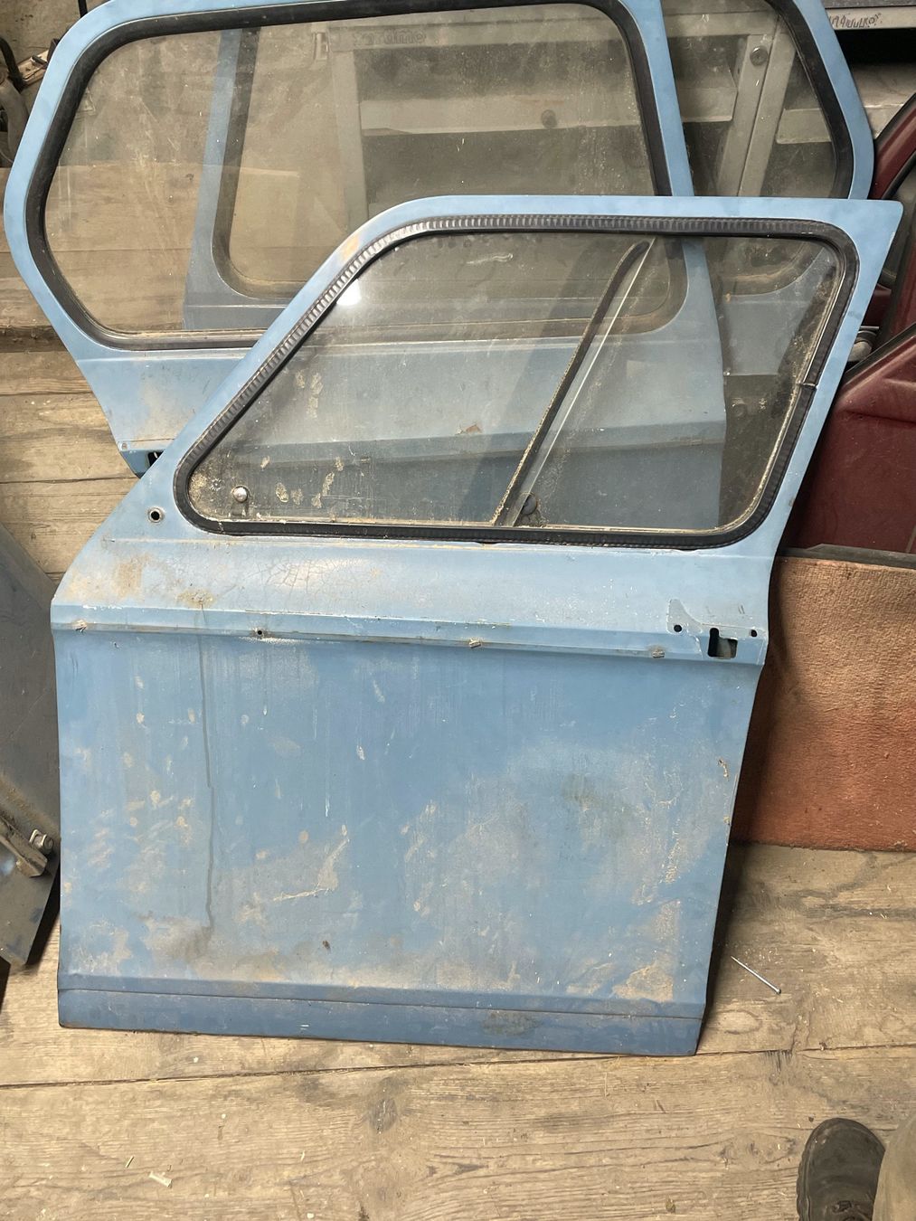 Citroën Tutti pezzi di ricambio auto: Div. Karosserieteile zu Citroën Dyane – Difettoso da Gletterens venduto da XBHS7412 1