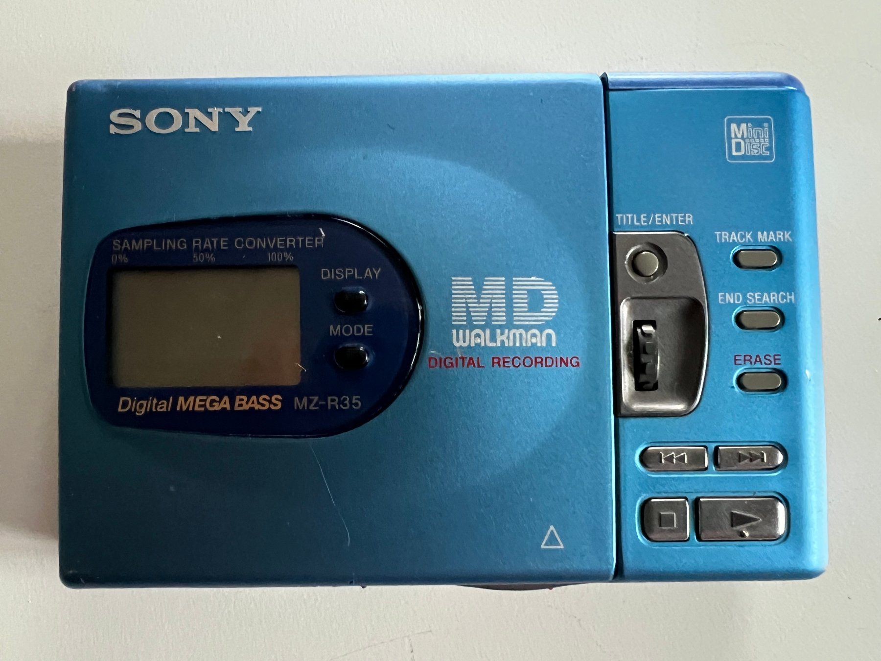 Sony Minidisc: Sony Walkman MZ-R35 – Gebraucht aus Bazenheid von Ruediloosli
