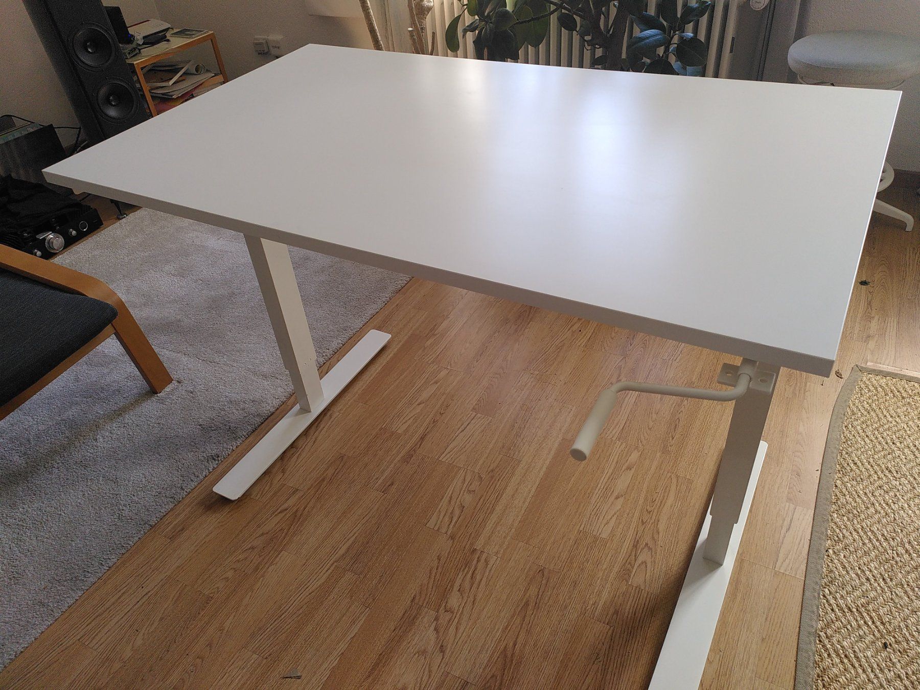 Scrivanie: Ikea Schreibtisch höhenverstellbar – Usato da Zürich venduto da plu_sp9h