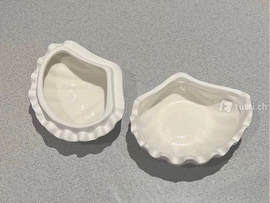 Alle Dekorationen: Hübsche Muschel Schatulle Dose Keramik weiss – Neu (gemäss Beschreibung) aus Ebikon von her_82yr 1