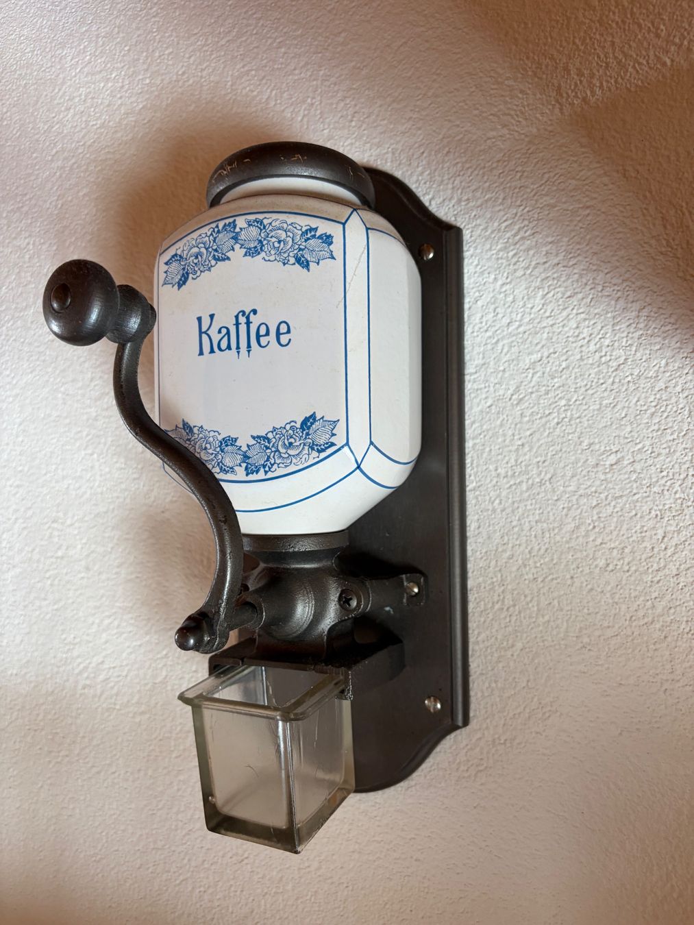 Elettrodomestici da cucina: Antike Kaffeemühle Original, H32 B13 cm – Usato da Thalwil venduto da Sommerwende 1