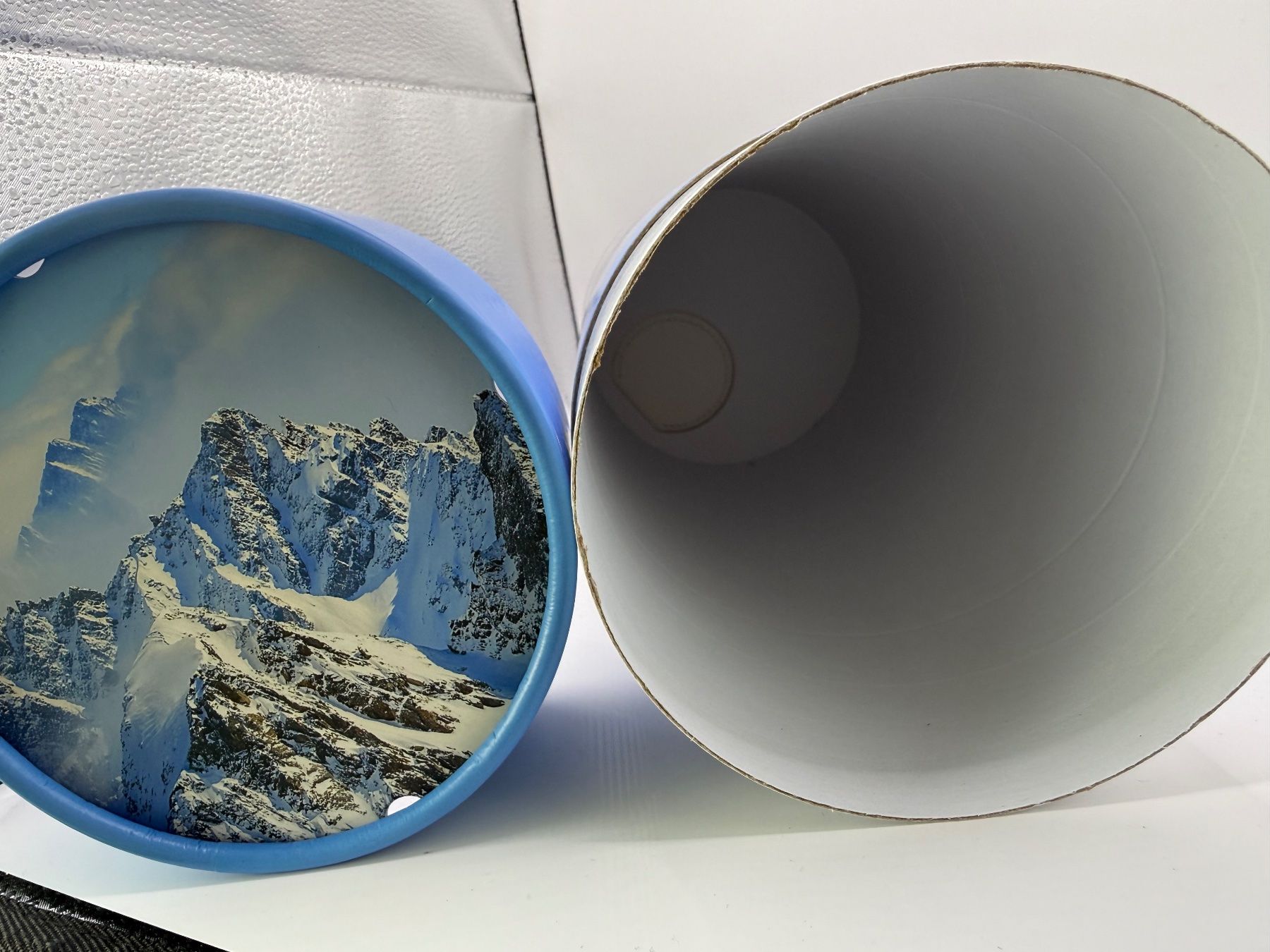 Vasi & Recipienti: Streuurne aus Karton – Nuovo e nell'imballaggio originale da Hünenberg venduto da nicolay27 2