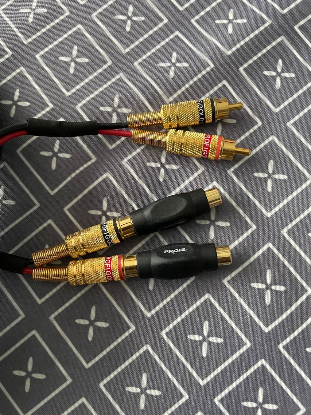 Cavi: Abgeschirmtes Audio Kabel 15.5 Meter – Usato da Oetwil an der Limmat venduto da Pata 1