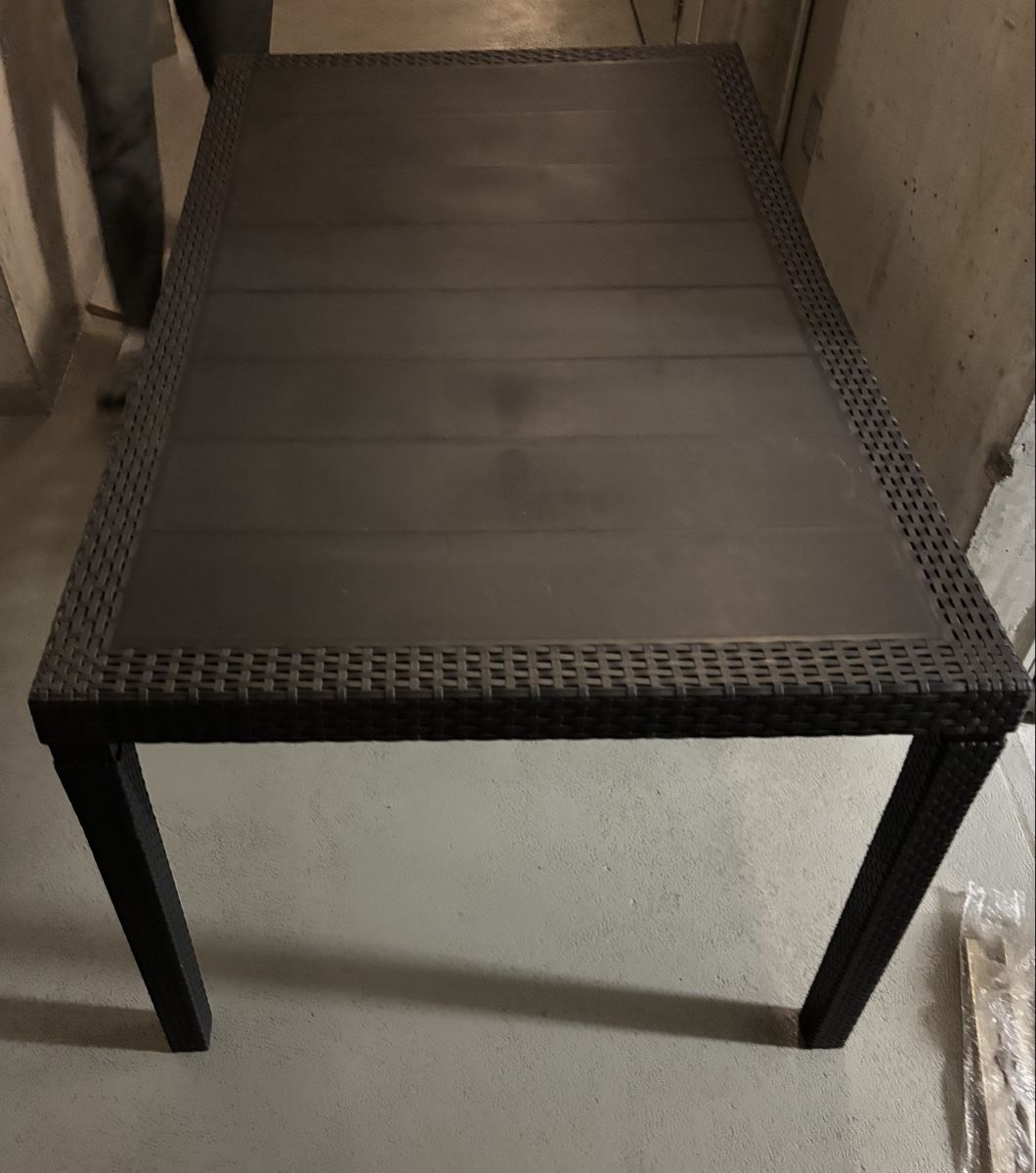 Tische: Gartentisch Kunststoff Anthrazit 150x90 cm leicht gebraucht – Gebraucht aus Chur von rei_8cyw 1