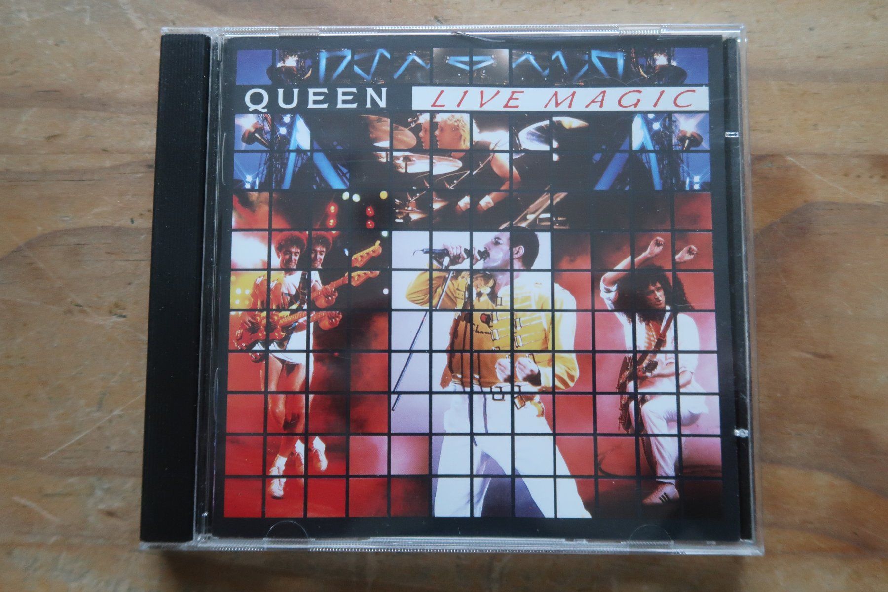 CD: QUEEN - LIVE MAGIC - CD – Usato da Basel venduto da Patiscat