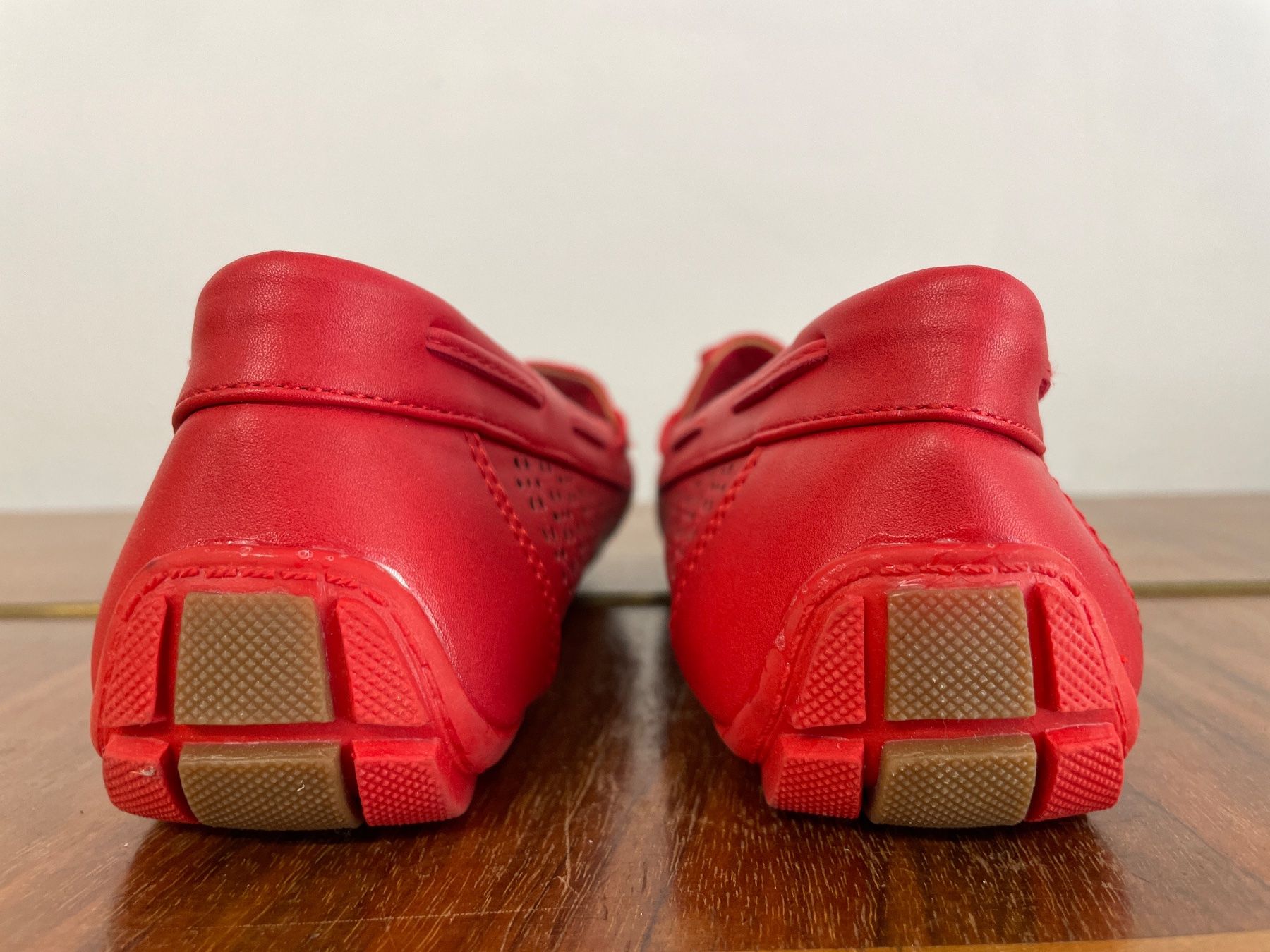 Damenschuhe: Rote JOIA Mokassins / Loafer Gr. 40 – Gebraucht aus Frasnacht von GracyStore 1
