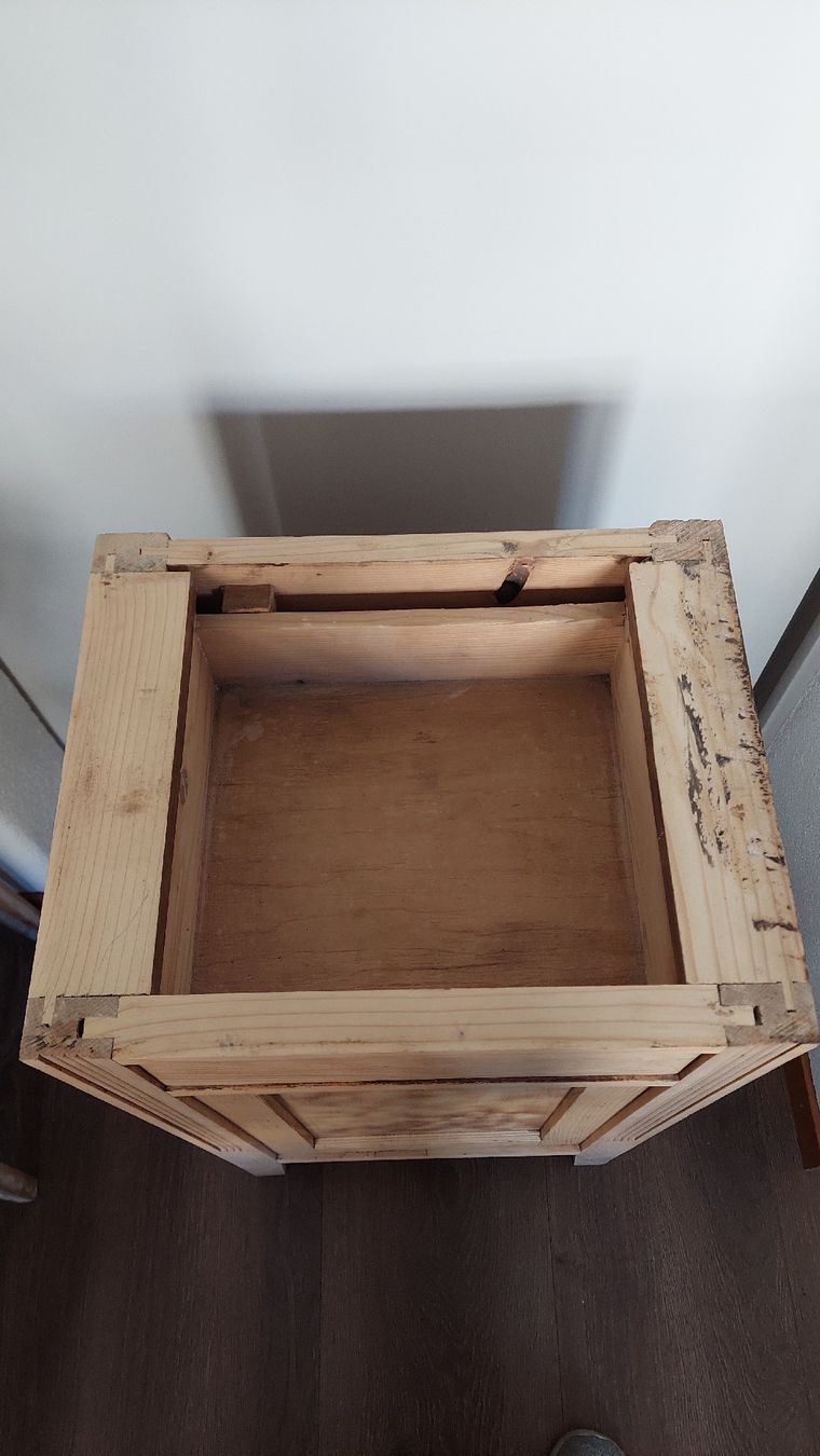 Comodini: Holz-Nachttisch / Beistelltisch mit Schublade, Top! – Usato da Konolfingen venduto da lanomi 1