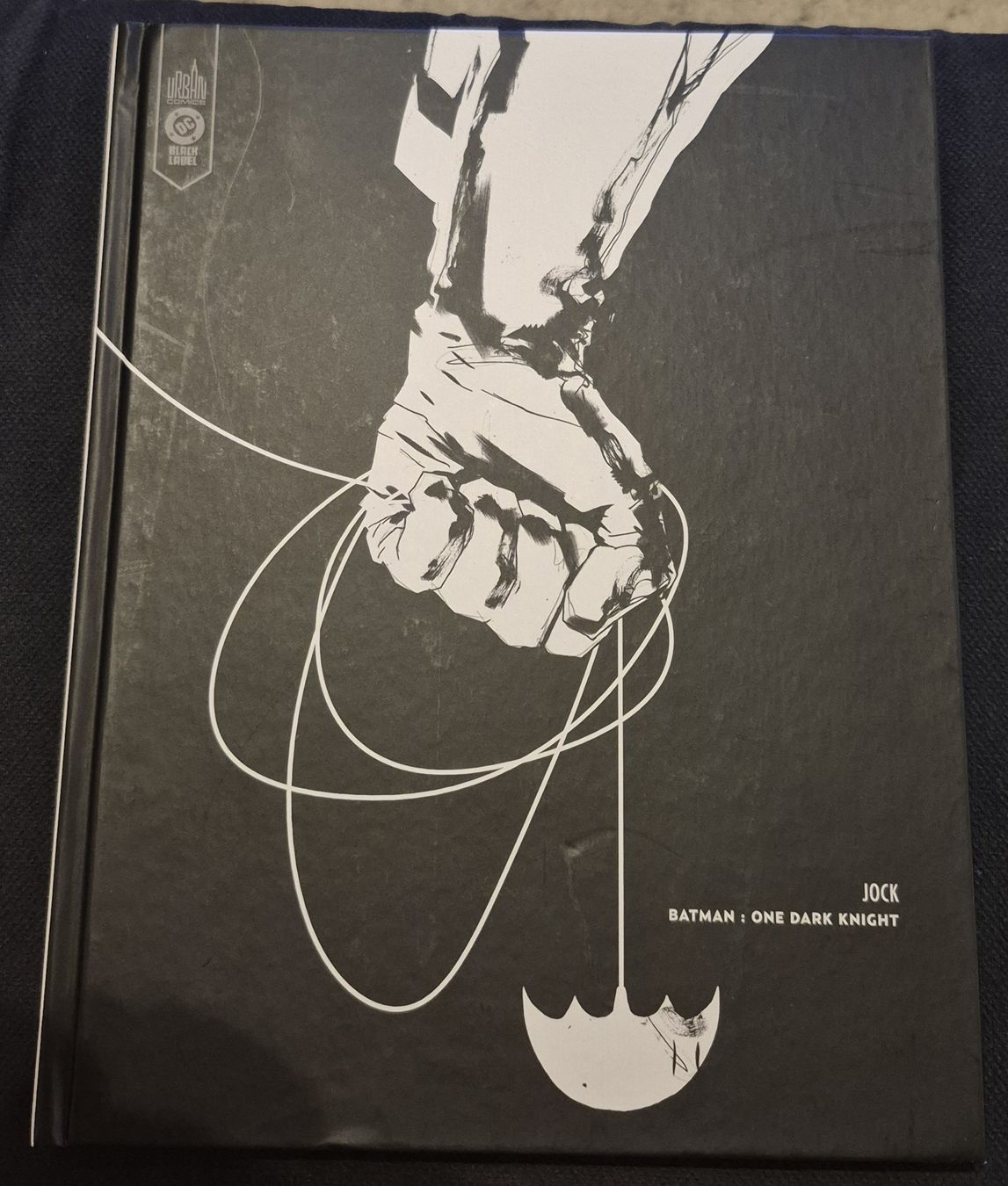 Comics: BATMAN ONE DARK KNIGHT DC BLACK LABEL COMICS RÉCIT COMPLET – Gebraucht aus Grand-Lancy von luc111