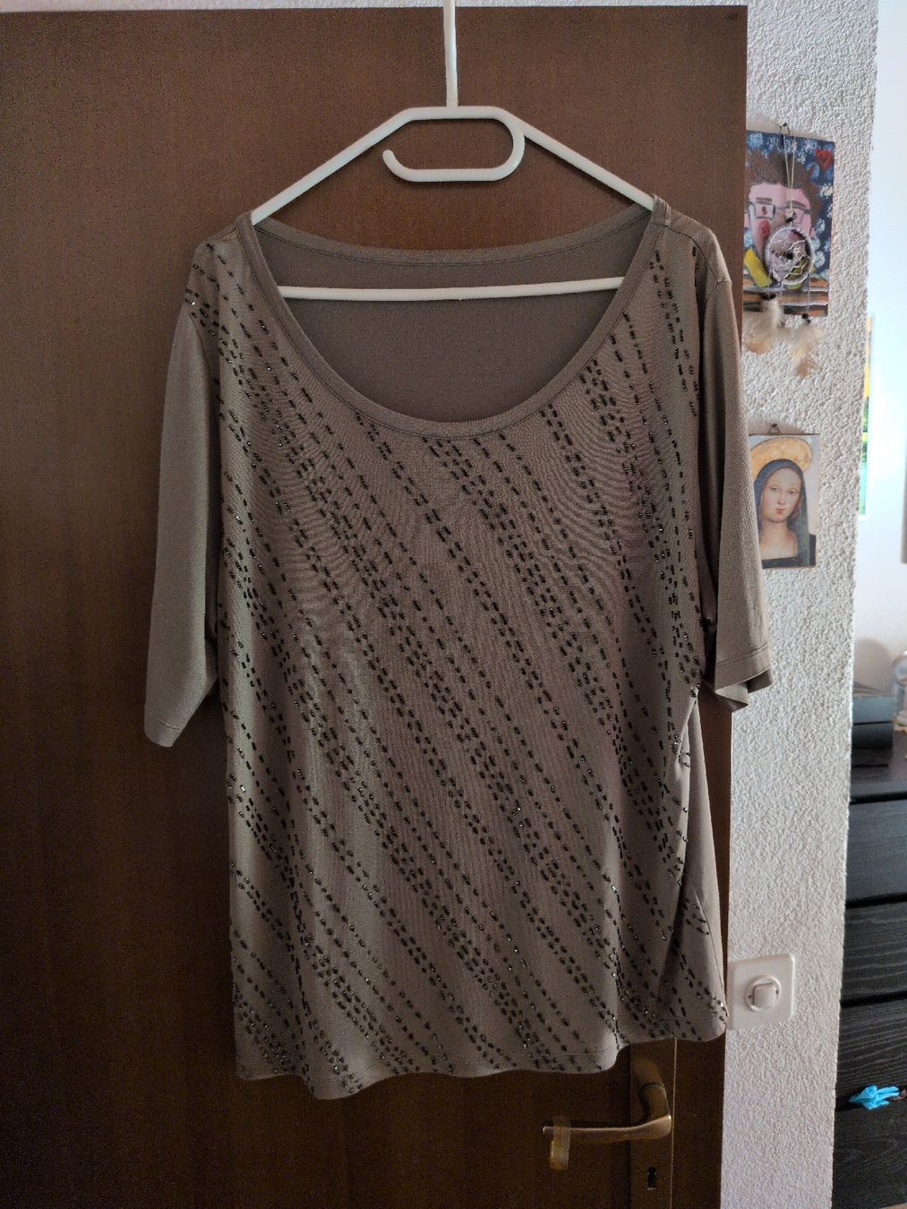 Canottiere & Pantaloni: Maglia seta donna con paillettes  – Usato da Taverne venduto da mel_z8df