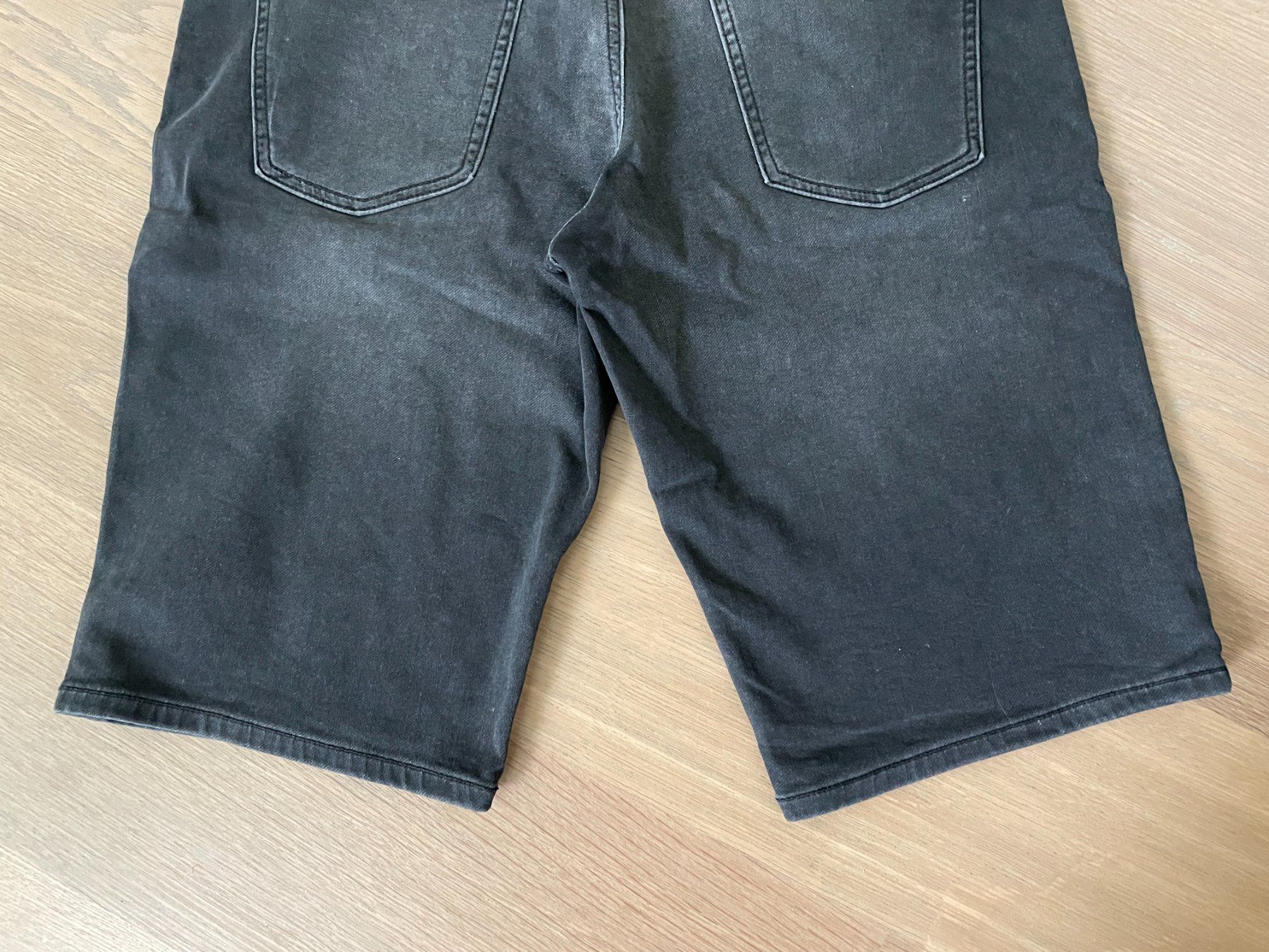 S.Oliver Jeans: s.Oliver Herren Jeans Shorts, Gr. 34 – Gebraucht aus Rüschlikon von user999 5