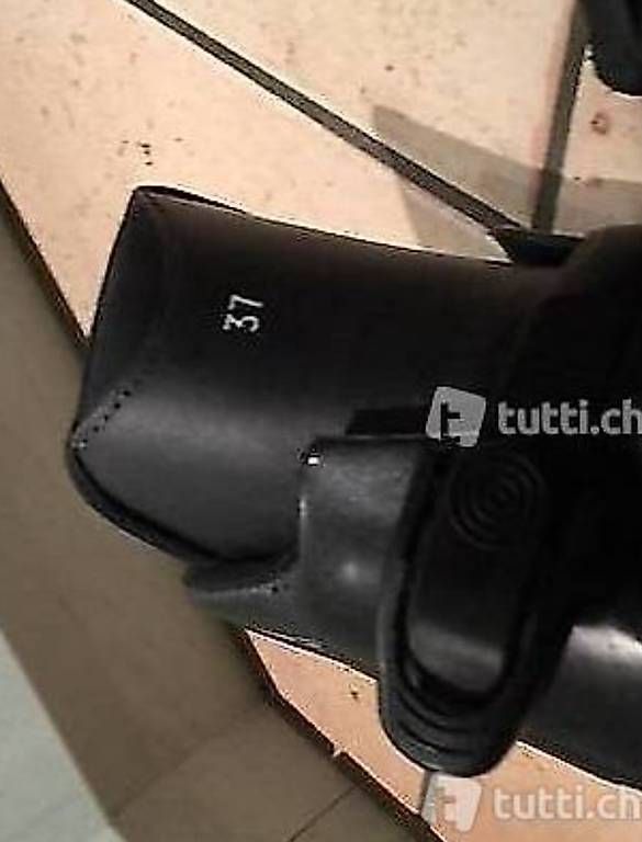 Schlittschuhe: Schlittschuhe 37 – Gebraucht aus Itingen von Haefi 1