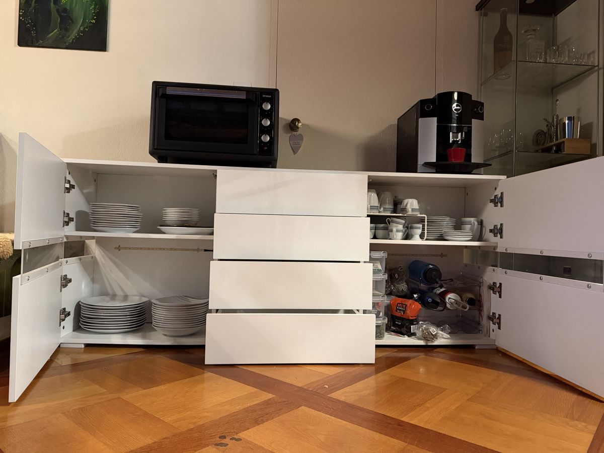 Cassettiere: Sideboard weiss mit Schubladen – Usato da Grindelwald venduto da yoloflip45 1
