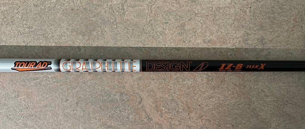 Mazze & Set: Graphite Design Tour AD IZ 6 X-Stiff - Callaway Adapter – Usato da Winterthur venduto da DeeNow 2