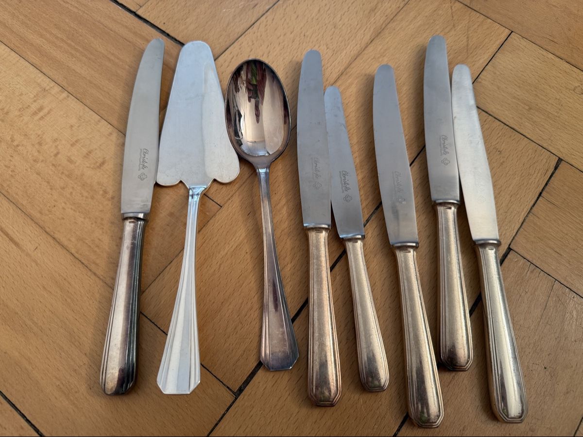 Christofle Set di posate: Christofle Besteck Art Deco Muster – Usato da Luzern venduto da downtonabbey