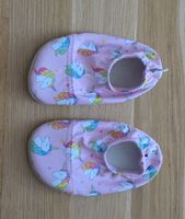 Badeschuhe/Schwimmschuhe mit Einhorn Print, Grösse 20/21