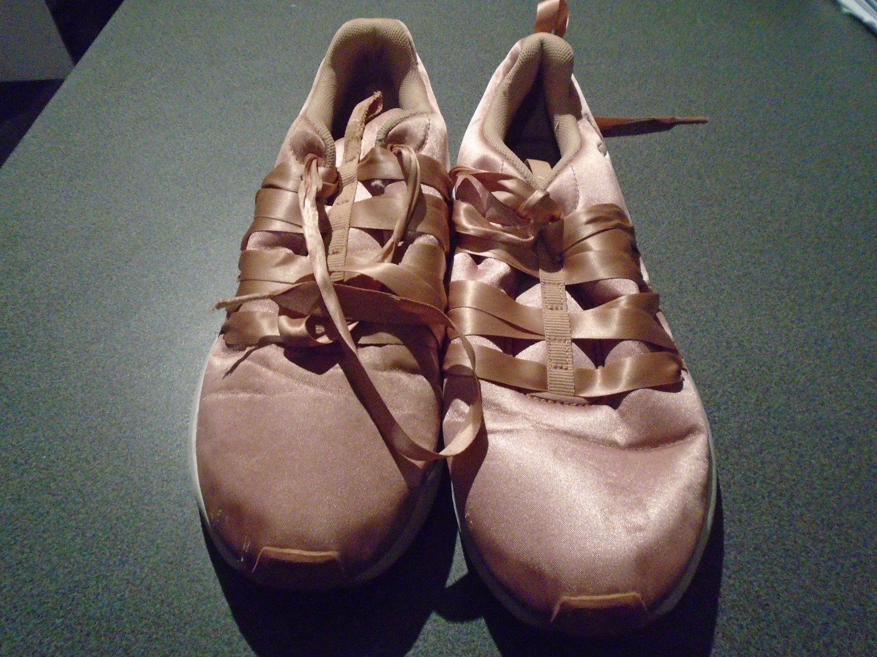 Puma Chaussures femmes: Turnschuh Grösse 40, Puma, rosa – D'occasion à Zürich par Motzkuh 1