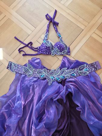 Violettes Bauchtanzkostüm (inkl. Jupe) - ca. Grösse S