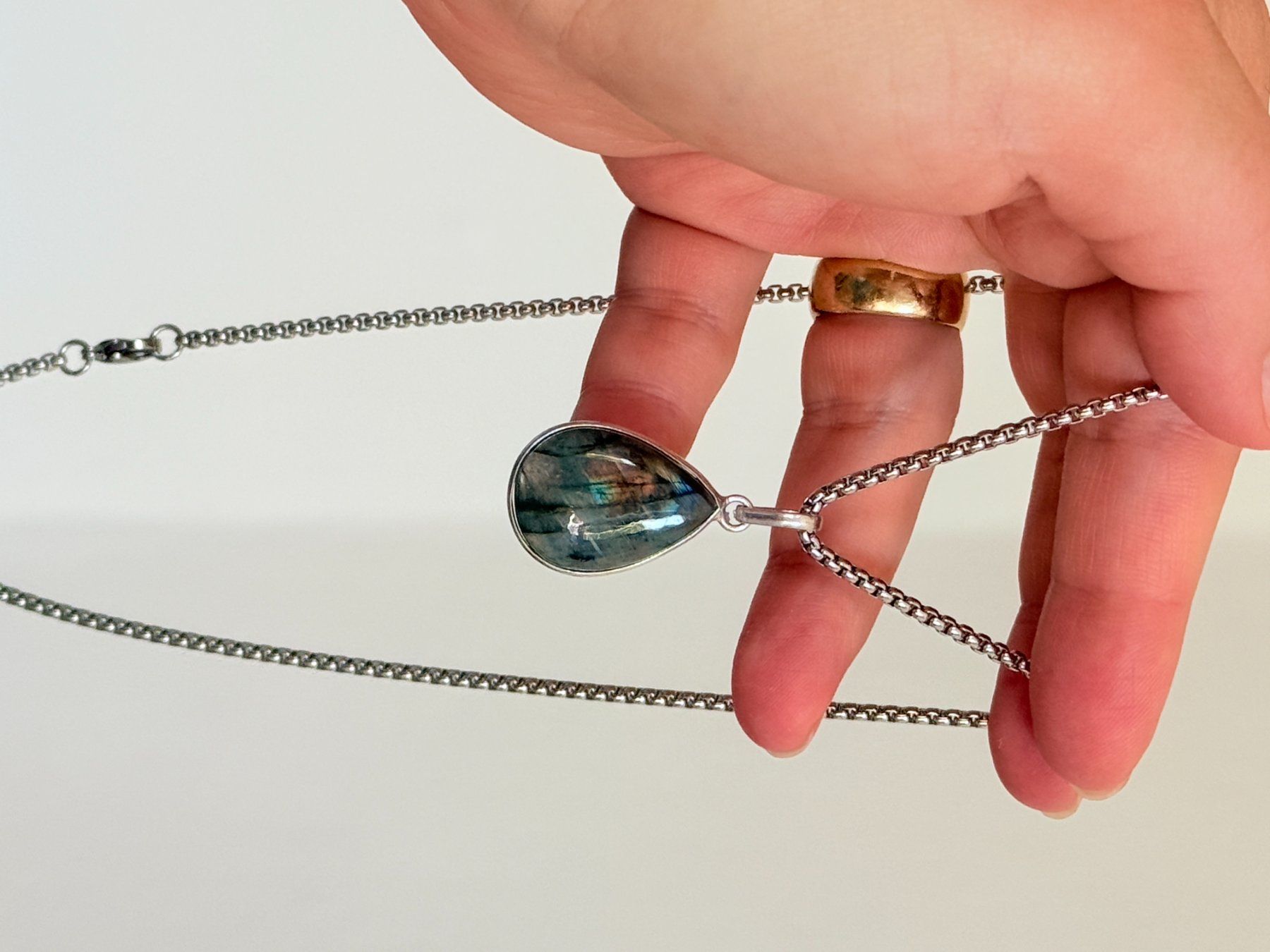 Catenine: Labradorite necklace – Nuovo e nell'imballaggio originale da Genève venduto da AGBERG 9