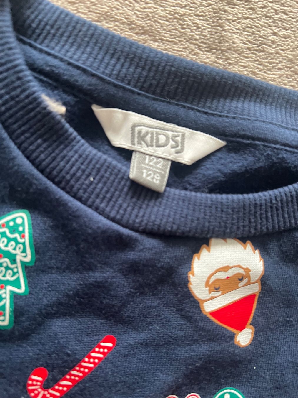 Pullover & Sweatshirts: Winter Pulli, festlich, Grösse 122/128, Top Zustand! – Gebraucht aus Bottenwil von topshop 2
