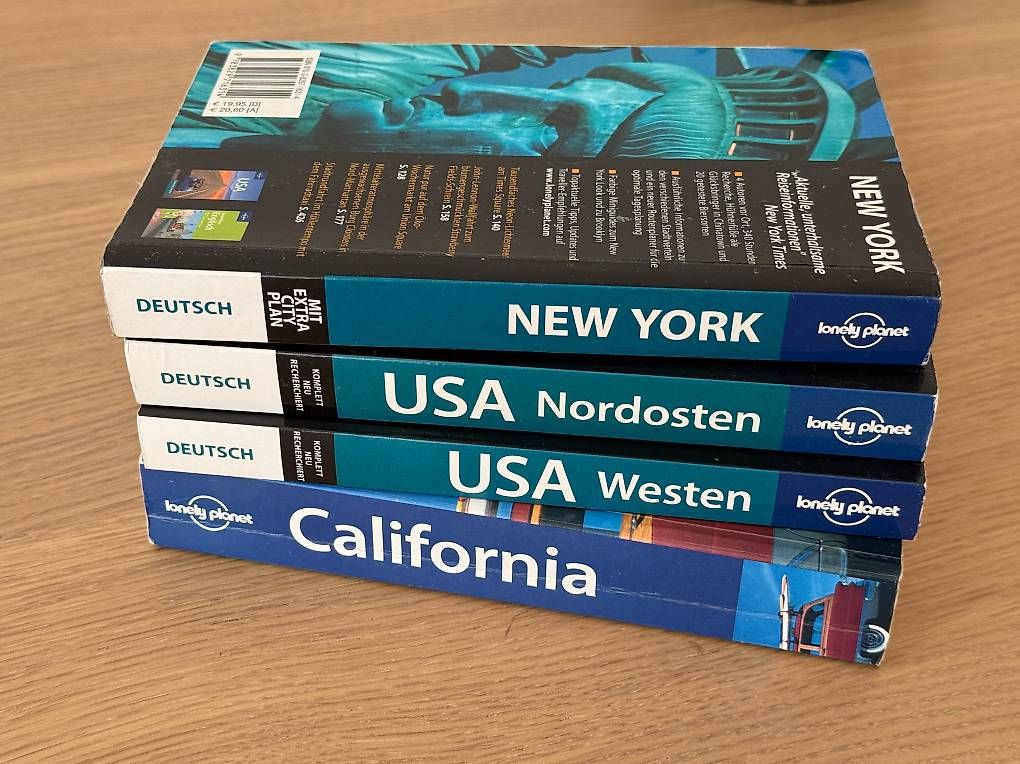 Libri: Lonely Planet Reiseführer USA - 4 Bücher – Usato da Zürich venduto da ganchclub 1