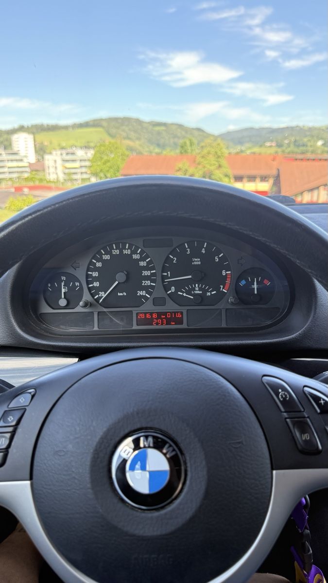 BMW Automobili: BMW 320i Touring Ab MFK – Usato da Bazenheid venduto da lac_j2b5 5